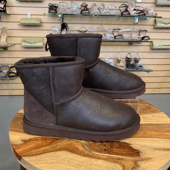 classic mini bomber boot